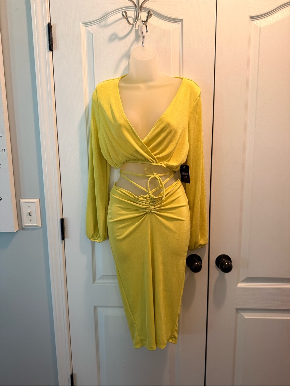 Almond Famous 2pc Set Sz S